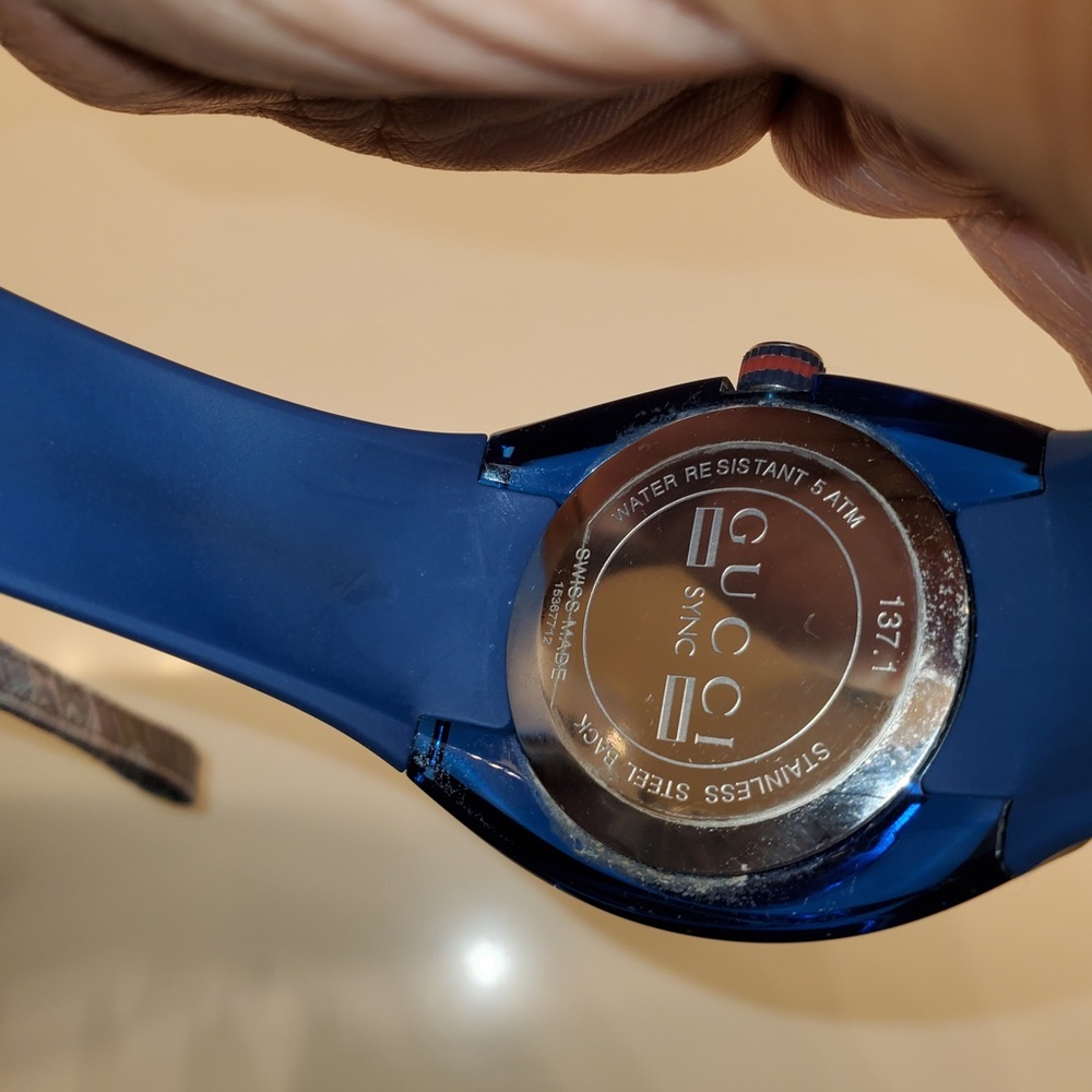 Gucci Watch - Picture 3 of 8